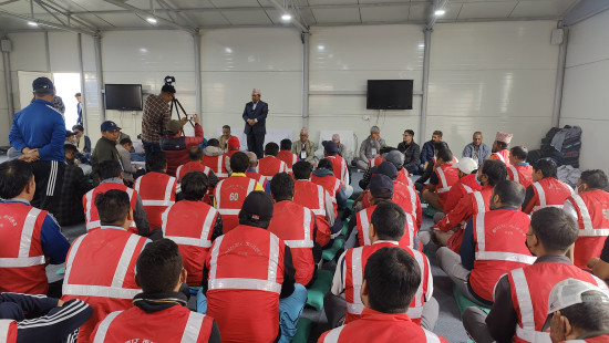 कैदीलाई गृहमन्त्री श्रेष्ठले भने- हिजोको कुरा बिर्सनुस्, अब असल बनेर निस्कनुस्