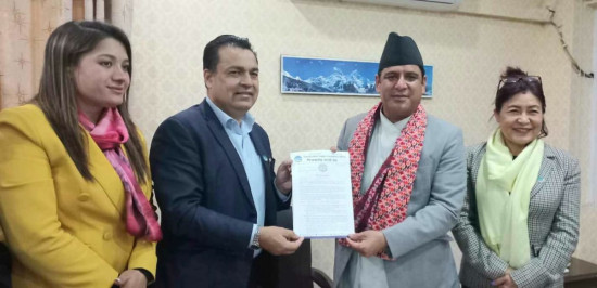 उद्योगमन्त्रीले भने- लगानी भित्र्याउन आवश्यक नीति संशोधन गर्न सरकार तयार छ