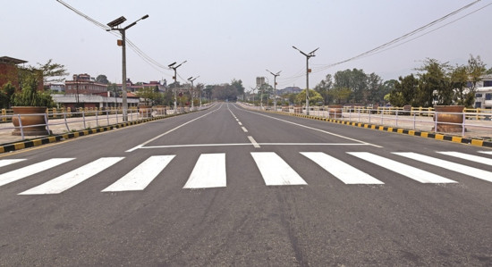 काठमाडौंका सडक सुनसान