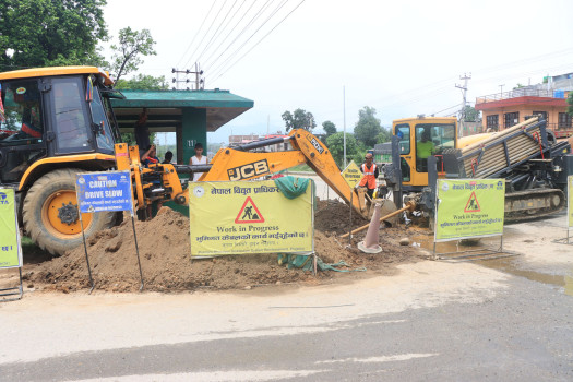 भरतपुरको बाइपासमा विद्युतीय तार भूमिगत गरिँदै