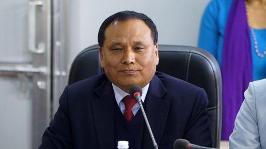 बजेट रोक्का भएपछि धेरै प्रोजेक्टहरुले प्रगति गर्न सकेनन् : मन्त्री घिसिङ