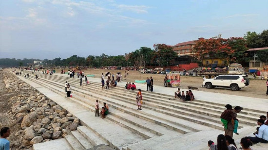 समुन्द्र तटको महसुस गराउला नारायणी किनारले ?