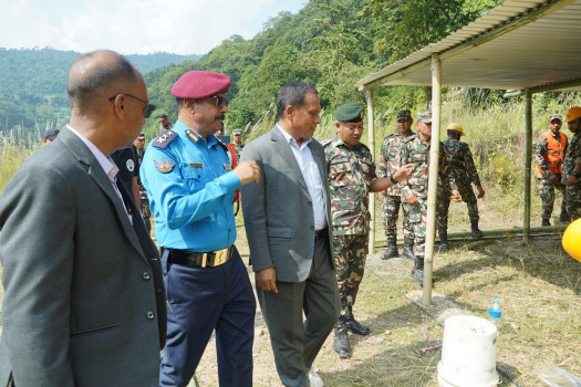 मन्त्री घिसिङलगायतको टोली इलाममा, चाँडो सडक सुचारु गर्न निर्देशन