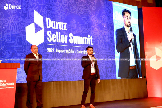 अल्टिमाले पायो दराजको प्रतिष्ठित ‘सेलर अफ द इयर २०२३’ अवार्ड