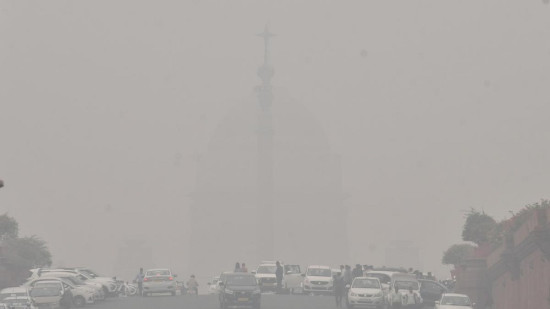 प्रदूषणका कारण दिल्लीमा स्कुल बन्दको समय बढाइयो