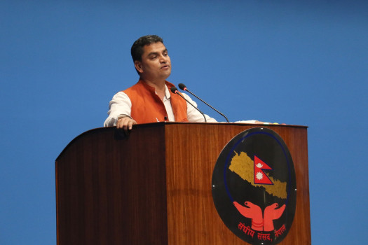 कांग्रेसले माग्यो गृहमन्त्री लामिछानेको राजीनामा