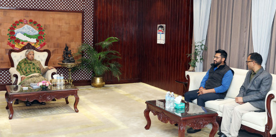 रवि लामिछाने र प्रधानमन्त्री कार्कीबीच बालुवाटारमा शिष्टाचार भेट 