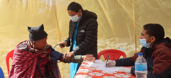 नबिल बैंकले गर्‍यो राउटे समुदायमा निःशुल्क स्वास्थ्य परीक्षण