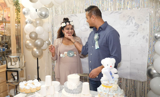 अमेरिकामा रेखा दम्पतीको 'बेबी सावर'