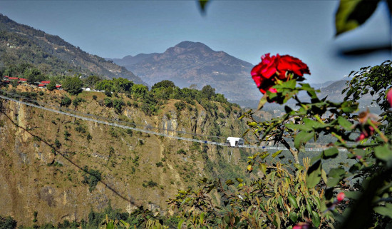 पूर्वाधार बनेसँगै पर्वतमा तानिँदैछन् पर्यटक