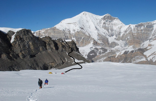 मुस्ताङको सरिबुङ पासका १४ पदयात्री सम्पर्कविहीन