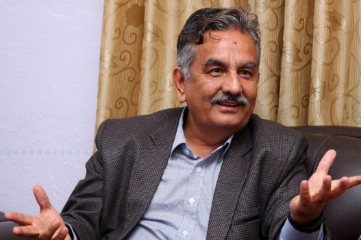 पाँच सय र हजारको नोटमा प्रतिबन्ध लगाउन पूर्व अर्थमन्त्री पाण्डेको प्रस्ताव