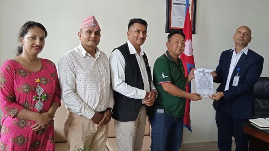 पोखरा अन्तर्राष्ट्रिय विमानस्थलभित्रको पार्किङ शुल्क घटाउन माग