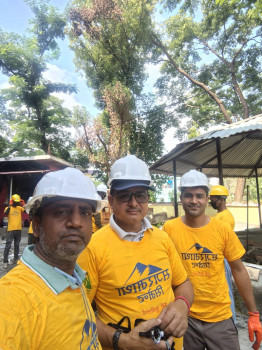 घोराही सिमेन्टद्वारा मालपोत कार्यालयमा सरसफाइ र रङरोगन