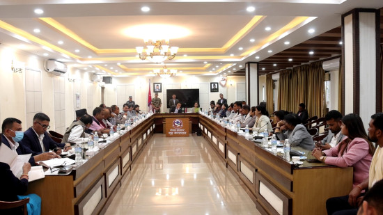 मधेश आन्दोलन र तनावबारे गृहमन्त्री र उद्योगमन्त्रीद्वारा सांसदहरूसँग संयुक्त छलफल