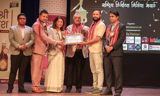 प्रकाश तिमिल्सेनालाई जोखिमपूर्ण फोटो पत्रकारिता अवार्ड