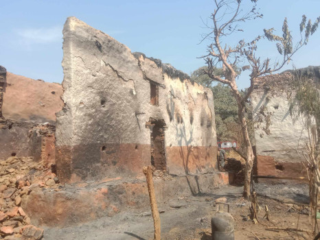फागुनयता ताप्लेजुङमा १६ घर जलेर नष्ट
