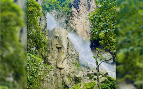 आन्तरिक पर्यटन तान्दै ऐनापहरा