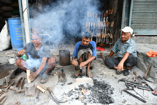 पालिकाले दिएको सटरमा व्यावसायिक आरन