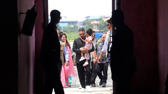 रास्वपा महाधिवेशनमा सहभागी हुन प्रधानमन्त्री बालेन चितवनमा