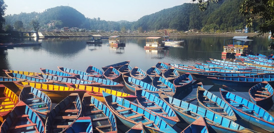 पर्यटक घट्दा बेगनासका डुंगा व्यवसायी संकटमा