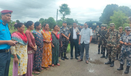 च्याउ खोज्न गएका महिलाहरु परिवारको सम्पर्कमा