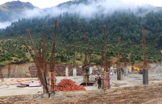 समयमै भुक्तानी नहुँदा अस्पताल निर्माणमा समस्या