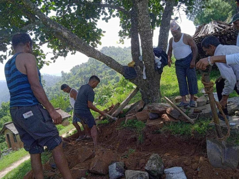 वर पिपल र पानीका मुहान जोगाउन बाँस हटाउने अभियान