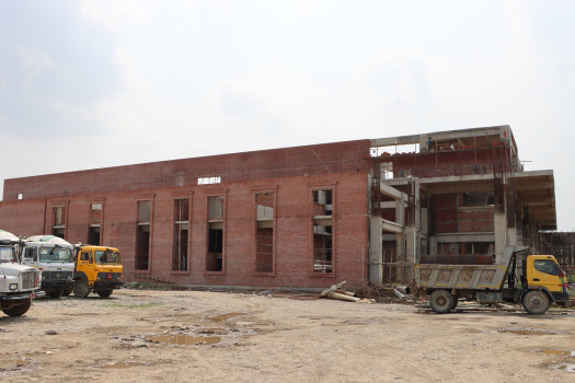 चितवनको भरतपुरमा निर्माणाधीन सिटी हल 