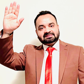 सगरमाथा म्युजिक अवार्ड : वाचा गरौंमार्फत डाक्टर अधिकारीले जिते उत्कृष्ठ गीतकारको अवार्ड