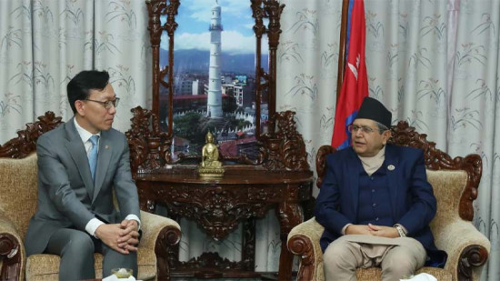 समामुख घिमिरे र दक्षिण कोरियाका राजदूतबीच शिष्टाचार भेट