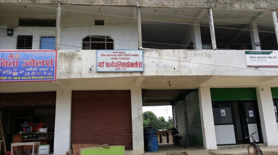 धनोजीका अध्यक्षलाई सधैं कर्मचारीकै पिरलो