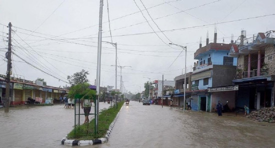 लगातारको वर्षापछि धनगढीलगायत आसपासका क्षेत्र जलमग्न