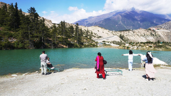 पर्यटक लोभ्याउने मुस्ताङको 'ढुम्बाताल'
