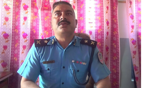 रक्सी खाएर महिलामाथि दुर्व्यवहार गर्ने हुम्लाका प्रहरी प्रमुख भट्टराई निलम्बित