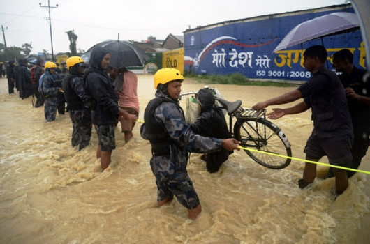 झापामा ७५५ मनसुनजन्य विपद् उद्धारकर्मी तैनाथ