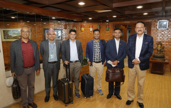 विश्व बैंकको वार्षिक बैठकमा भाग लिन मोरक्को गए अर्थमन्त्री महत 