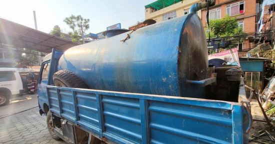 खोलामा फोहोर फाल्नेलाई ललितपुर महानगरले तिरायो ५० हजार जरिवाना