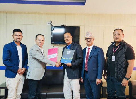 फोर्स मोटर्सको गाडी खरिद गर्ने ग्राहकलाई रिलायन्स फाइनान्सबाट सहजपूर्ण कर्जा