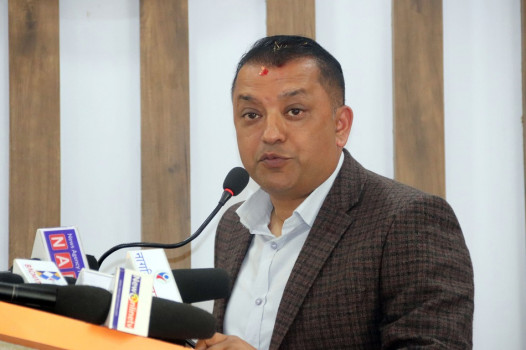सरकार उल्टो कदममा हिँड्यो : गगन थापा