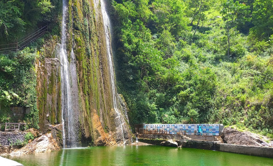 आन्तरिक पर्यटकका लागि आकर्षणको केन्द्र 'गाईघाट झरना'