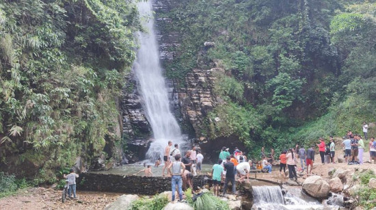 बागलुङमा आन्तरिक पर्यटकको आगमन बढ्दो