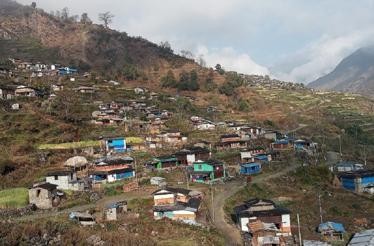 सडक पुगेपछि गाउँगाउँमा पसल, बजार बन्दै छेउछाउका बस्ती