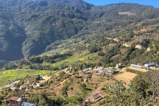 विकासले उज्यालिँदै गरेका गाउँ बसाइँसराइले अँध्यारो बन्दै