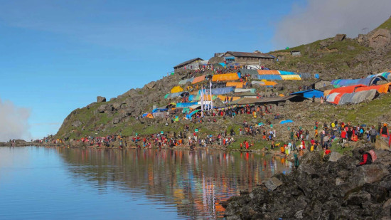 रसुवा भ्रमण गर्ने २५ हजार नाघे, दुई करोड बढी राजस्व संकलन