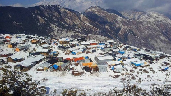 उत्तरी गोरखामा हिमपातहुँदा मनास्लु क्षेत्र भ्रमणमा गएका पर्यटक प्रभावित