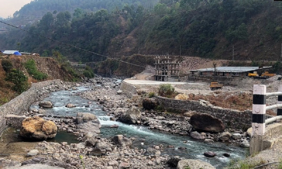 सीमा विवादका कारण बसपार्क निर्माण अवरुद्ध