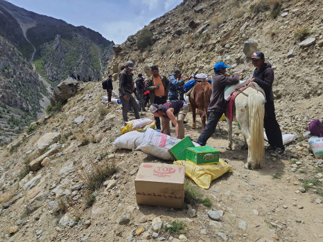 बाढीको १० दिनपछि सिमीकोट पुग्यो प्रदेश सरकारको राहत