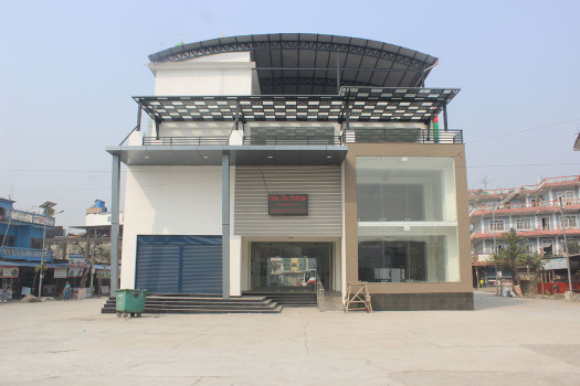 ६ महिनाअघि नै बन्यो साढे ९ करोडको इटहरी बसपार्क