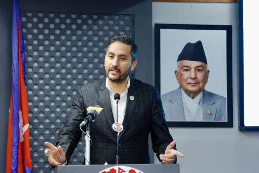 कर्मचारीलाई सामाजिक सुरक्षा कोषमा आवद्ध गराउन सञ्चारमन्त्रीको निर्देशन